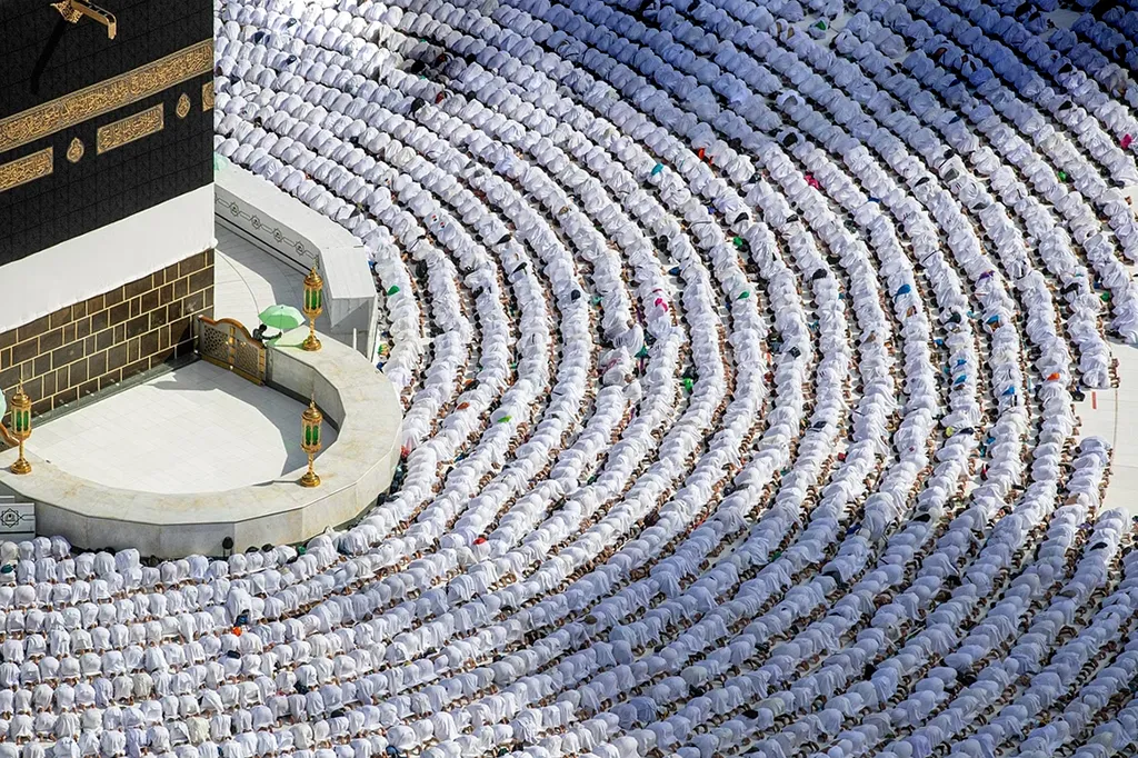 Kâbe-i muazzam’ının imamları kimlerdir?