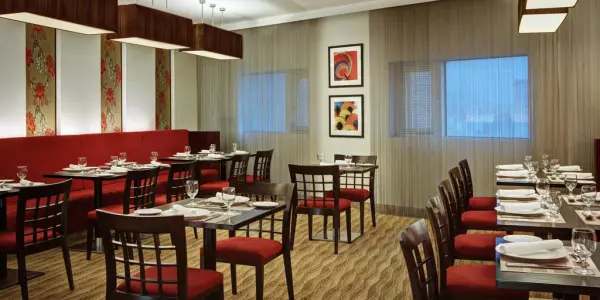MÖVENPICK HOTEL & RESIDENCE HAJAR TOWER